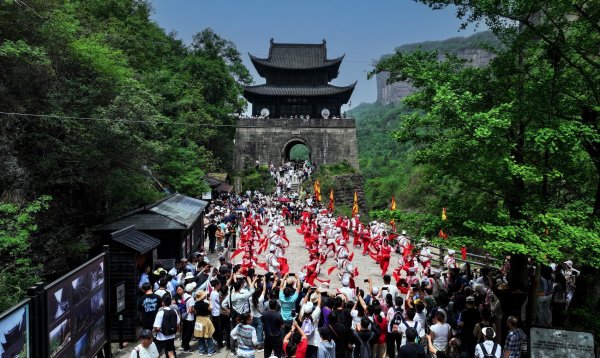 广源优配 “五一”假期四川接待游客4365.28万人次，多个景区创下历史新高