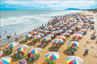 珺牛策略 规范文旅业态，让暑期游玩更安心（民生一线）